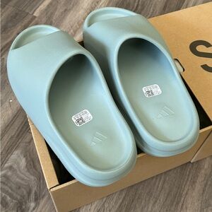 Yeezy Slides
